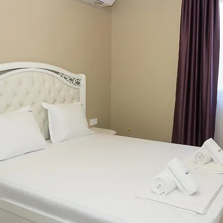 2bd In The Heart Of With Parking - Gold By Flat Mаnаger شقة *